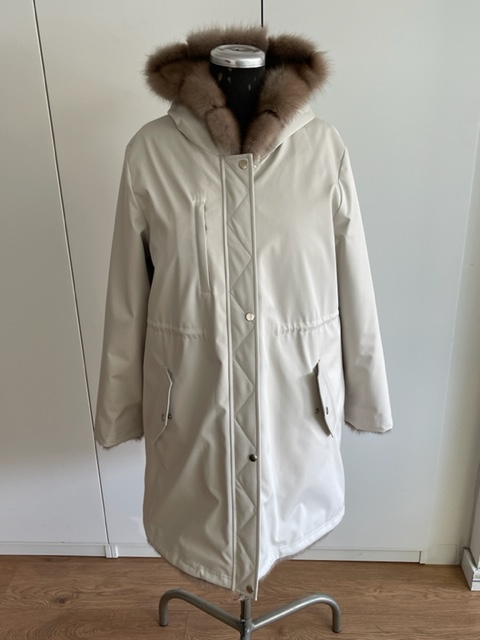Reversible parka lined in perla sable